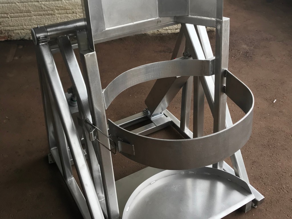 Imagem do produto Tombador Pneumatico para Tambor de Tripas em aço inox 304